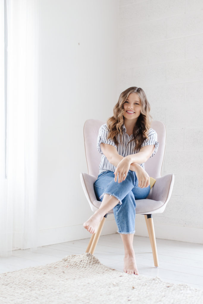 Mary Horne Nelson Sitting. Lifestyle Brand and Family Photographer in Utah offering clean and classic images.